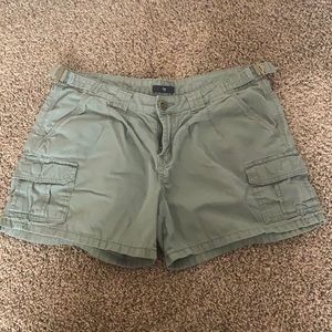 Gap Utility Khaki Shorts